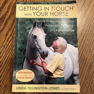 Getting in TTouch with Your Horse Book by Linda Tellington - Jones